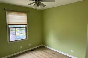 2404 Kenmore Ct, Schaumburg, IL 60193 - Photo 20