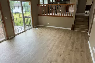 2404 Kenmore Ct, Schaumburg, IL 60193 - Photo 12