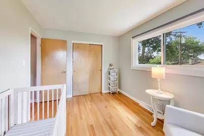 586 E Park Avenue, Elmhurst, IL 60126 - Photo 14