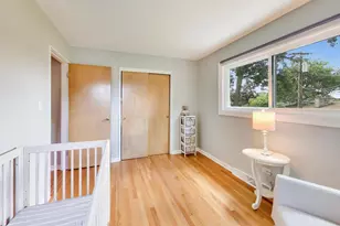 586 E Park Ave, Elmhurst, IL 60126 - Photo 14