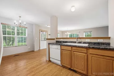 2471 Stoughton Circle #2471, Aurora, IL 60502 - Photo 10