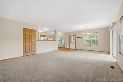 2471 Stoughton Circle #2471, Aurora, IL 60502 - Photo 8