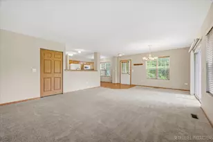 2471 Stoughton Cir, Aurora, IL 60502 - Photo 8