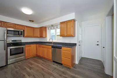 9027 Kenton Avenue, Skokie, IL 60076 - Photo 6