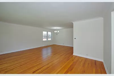9027 Kenton Avenue, Skokie, IL 60076 - Photo 12