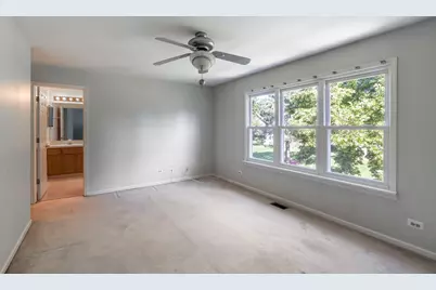 1059 Ridgefield Circle, Carol Stream, IL 60188 - Photo 16