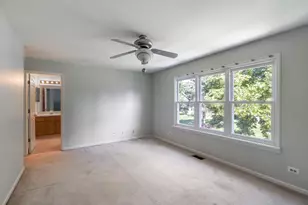 1059 Ridgefield Cir, Carol Stream, IL 60188 - Photo 16