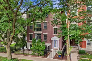 3131 N Racine Ave, Chicago, IL 60657 - Photo 1