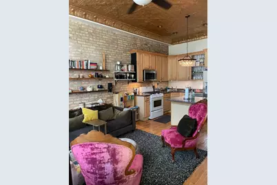1038 W 32nd Street #1, Chicago, IL 60608 - Photo 2