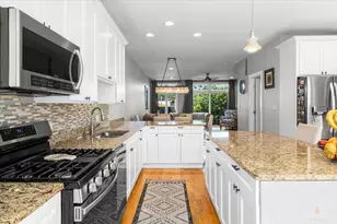 7137 Golf Rd, Morton Grove, IL 60053 - Photo 10