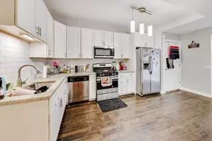 1431 N Springfield Ave, Chicago, IL 60651 - Photo 8