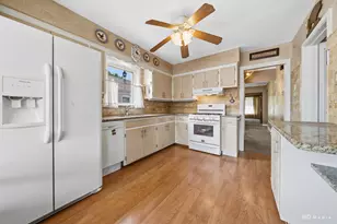 9005 S Utica Ave, Evergreen Park, IL 60805 - Photo 16