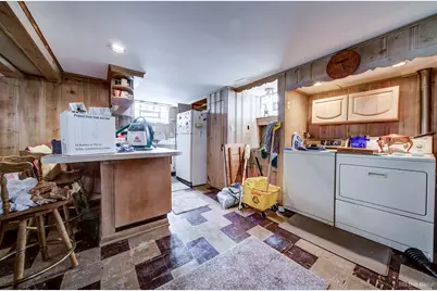 9005 S Utica Avenue, Evergreen Park, IL 60805 - Photo 20