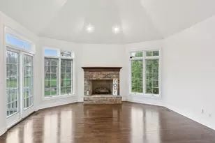 6605 Oakwood Manor Dr, Crystal Lake, IL 60012 - Photo 10