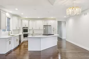 6605 Oakwood Manor Dr, Crystal Lake, IL 60012 - Photo 12