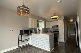 7041 W 64th St, Chicago, IL 60638 - Photo 2