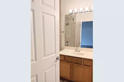 807 W 14th Place #1B, Chicago, IL 60608 - Photo 14