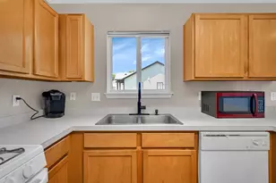 1647 Peter Ln, Romeoville, IL 60446 - Photo 12