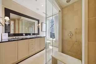 159 E Walton Pl, Chicago, IL 60611 - Photo 32