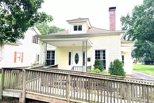 104 Gilbert St, Rossville, IL 60963 - Photo 2
