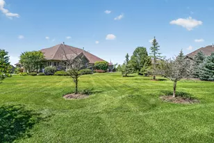 8967 Holland Harbor Circle, Frankfort, IL 60423 - Photo 36