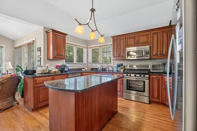 8967 Holland Harbor Circle, Frankfort, IL 60423 - Photo 4