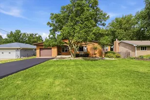 39576 N Petite Pass, Antioch, IL 60002 - Photo 2