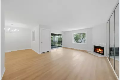 19409 Oakwood Avenue #E, Country Club Hills, IL 60478 - Photo 4