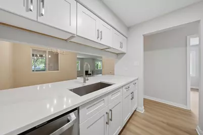 19409 Oakwood Avenue #E, Country Club Hills, IL 60478 - Photo 8