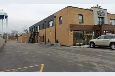 715 E State Street #204, Geneva, IL 60134 - Photo 2