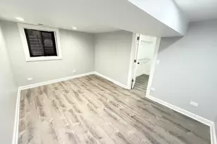 2415 N Hamlin Ave, Chicago, IL 60647 - Photo 10
