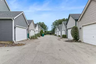 4126 Rivertowne Dr, Plainfield, IL 60586 - Photo 4