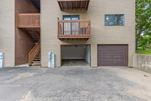 401 Concord Ave, South Elgin, IL 60177 - Photo 2