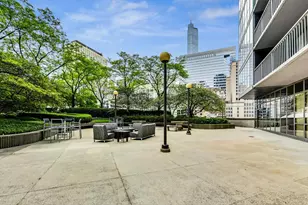 10 E Ontario St, Chicago, IL 60611 - Photo 40
