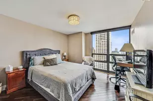 10 E Ontario St, Chicago, IL 60611 - Photo 18