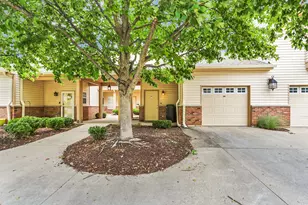 3848 Thornhill Cir, Champaign, IL 61822 - Photo 2