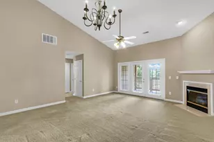 3848 Thornhill Cir, Champaign, IL 61822 - Photo 4