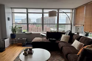 655 W Irving Park Rd, Chicago, IL 60613 - Photo 2