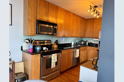 655 W Irving Park Road #1310, Chicago, IL 60613 - Photo 6