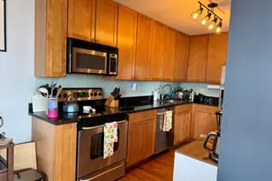 655 W Irving Park Rd, Chicago, IL 60613 - Photo 6