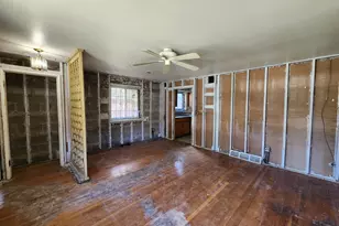 423 W 96th Pl, Chicago, IL 60628 - Photo 8