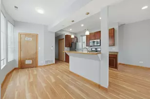 4030 S Indiana Ave, Chicago, IL 60653 - Photo 18