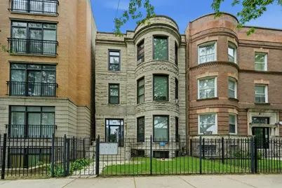 4030 S Indiana Avenue, Chicago, IL 60653 - Photo 1