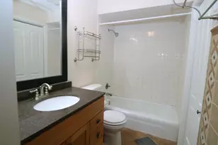 806 E Old Willow Rd, Prospect Heights, IL 60070 - Photo 10