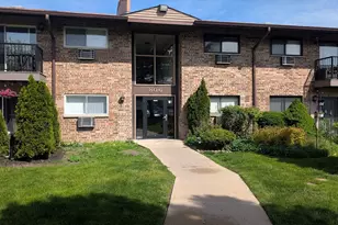806 E Old Willow Rd, Prospect Heights, IL 60070 - Photo 1
