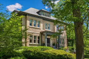 395 Greenleaf Ave, Glencoe, IL 60022 - Photo 2