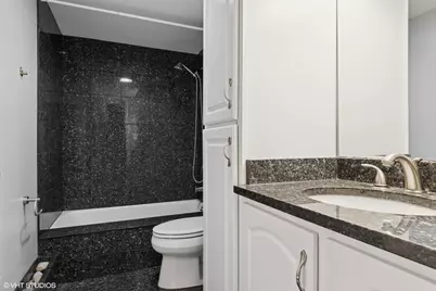 114 E Bailey Road #L, Naperville, IL 60565 - Photo 8