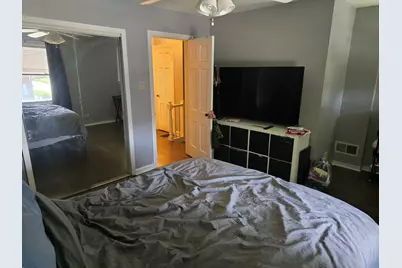 8457 S Bennett Avenue, Chicago, IL 60617 - Photo 12