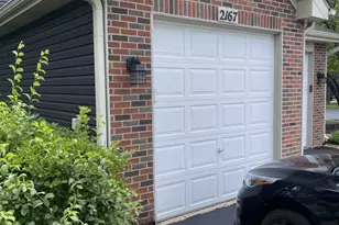2167 Lake Ridge Dr, Glendale Heights, IL 60139 - Photo 2