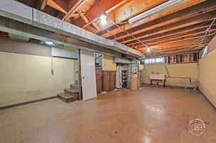 877 N Fordham Ave, Aurora, IL 60506 - Photo 24